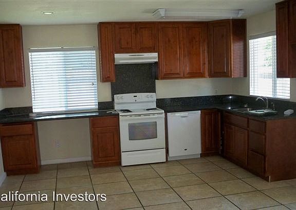 3rd image of 9817 Gardenwood Way