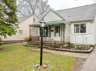 24883 Dale Ave, Eastpointe, MI 48021