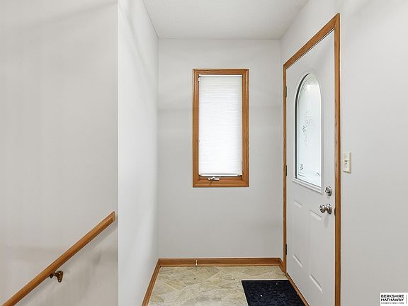5th image of 8420 Peregrine Ct