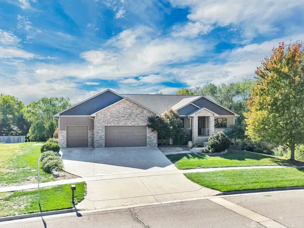 1601 E Woodbrook Ln, Derby, KS 67037