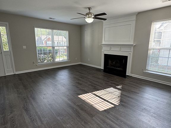 3rd image of 508 Oak Cove Dr