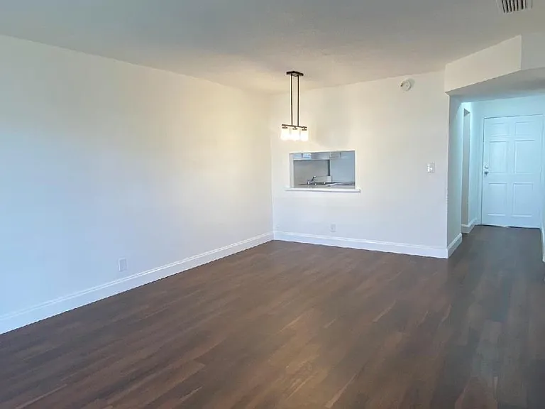 2640 S Garden Dr #301 — Photo 14