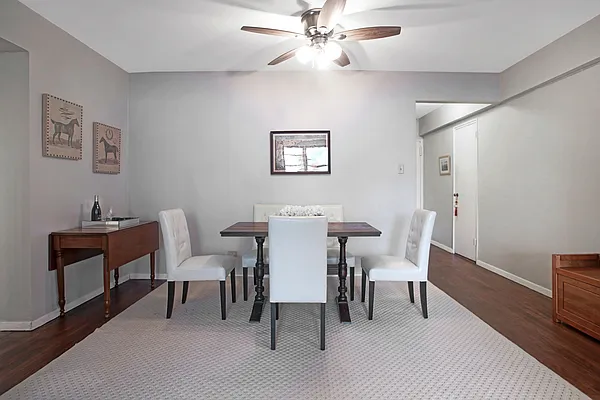 Sold by Compass | media 21