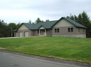 175 Chapel Ridge Rd, Marquette, MI 49855