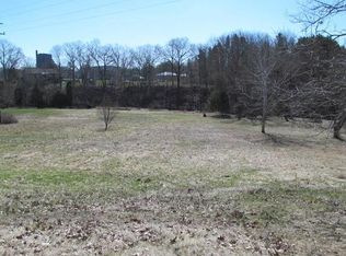 12269 Crockery Creek Dr, Ravenna, MI 49451