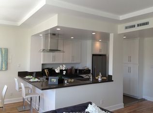 620 S St Andrews Pl APT 400, Los Angeles, CA 90005