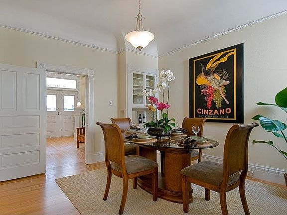 3rd image of 176 Tiffany Ave