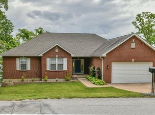 10114 Lake Ridge Ct, Hillsboro, MO 63050
