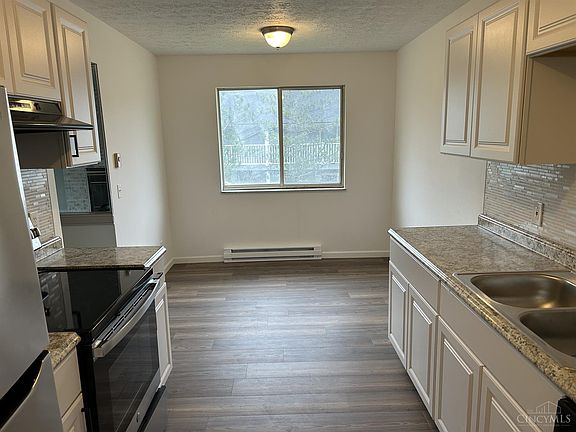 5th image of 5350 Camelot Dr APT 35