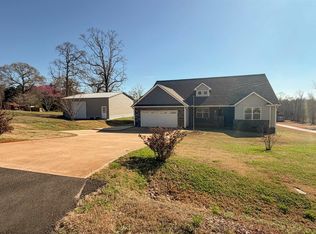 1525 Ballenger Rd, Wellford, SC 29385