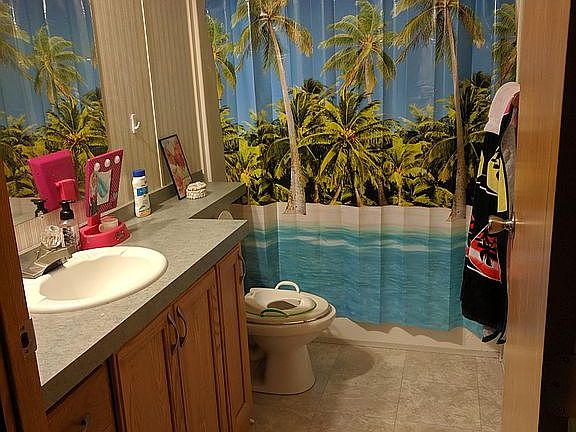 5th image of 3260 Hillcrest Way