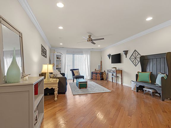 3rd image of 263 S Clubhouse Dr Unit 110