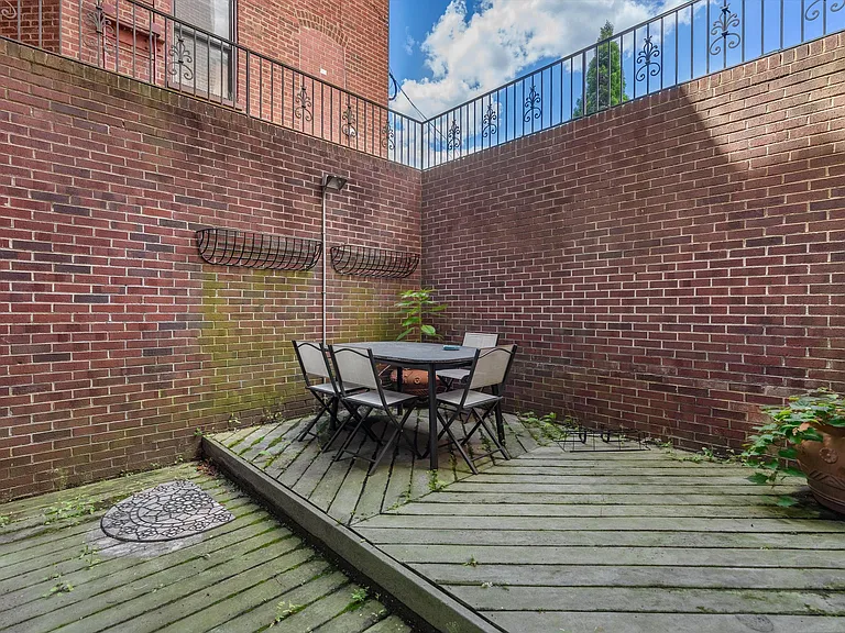 1717 P St NW #E — Photo 12