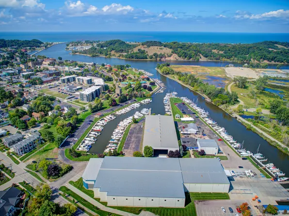 62 Wharfside #62, Grand Haven, MI 49417