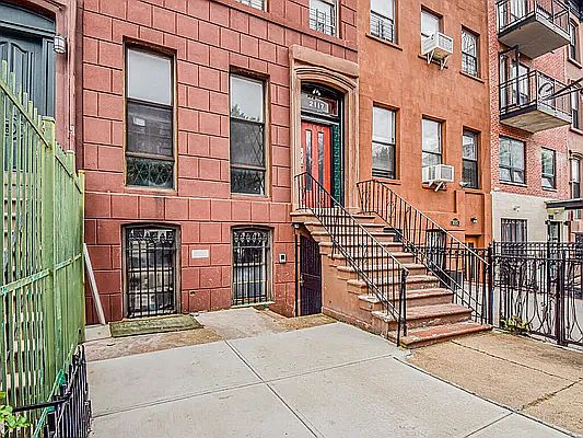 2nd image of 2117 5th Ave APT 1