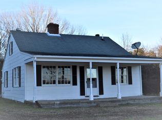 1332 Stoney Point Rd, Farmville, VA 23901