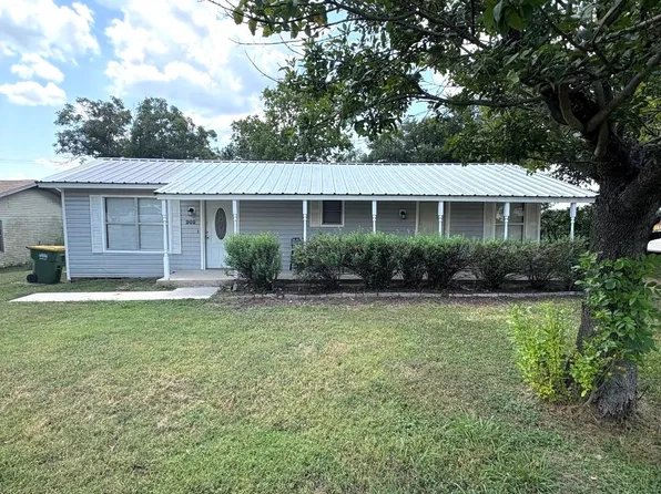 202 S Jena St, Riesel, TX 76682