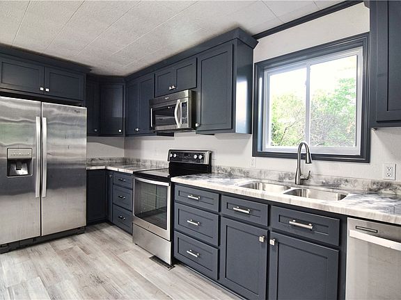 5th image of 513 Russell Rd