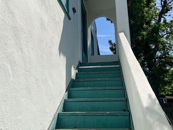 5th image of 220 F St