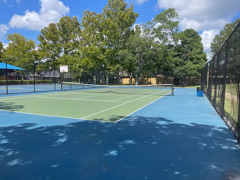 1012 Henson Ct — Photo 30