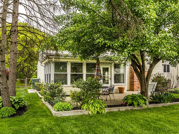 3rd image of 4748 Arthur Ct