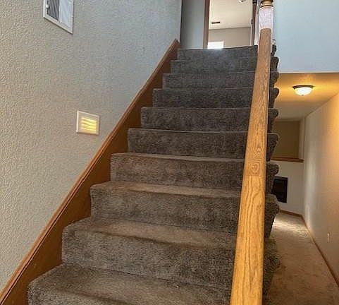 3rd image of 1601 NW Jordan Ct