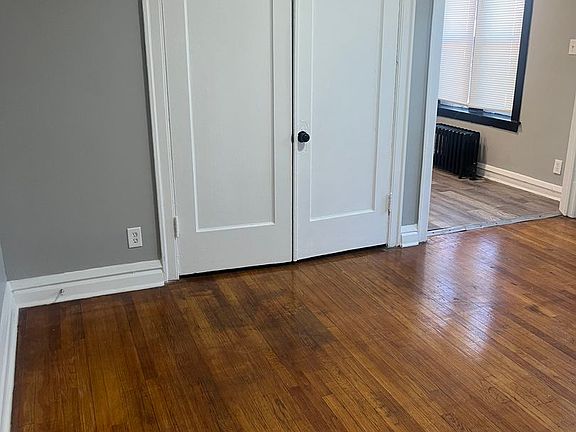 3rd image of 7851-59 S Indiana Ave #202