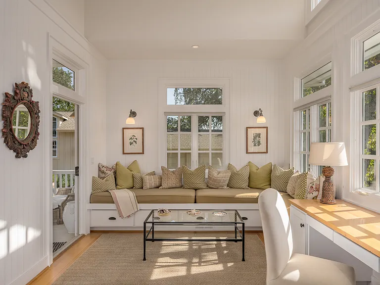 950 Mee Ln — Photo 17