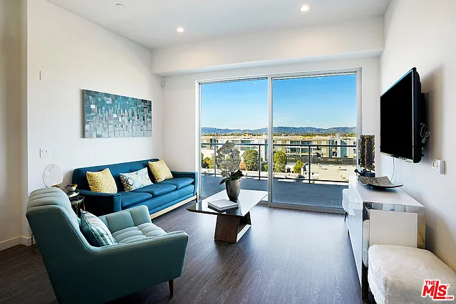 4140 Glencoe Ave #604 — Photo 4