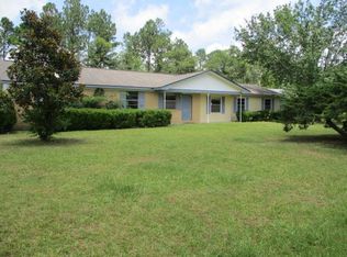 16 Michael Dr, Adel, GA 31620