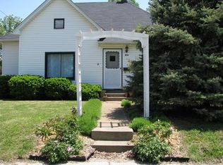 614 Saint Clair Ave, Collinsville, IL 62234