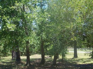 9075 Crane St, Bay St Louis, MS 39520