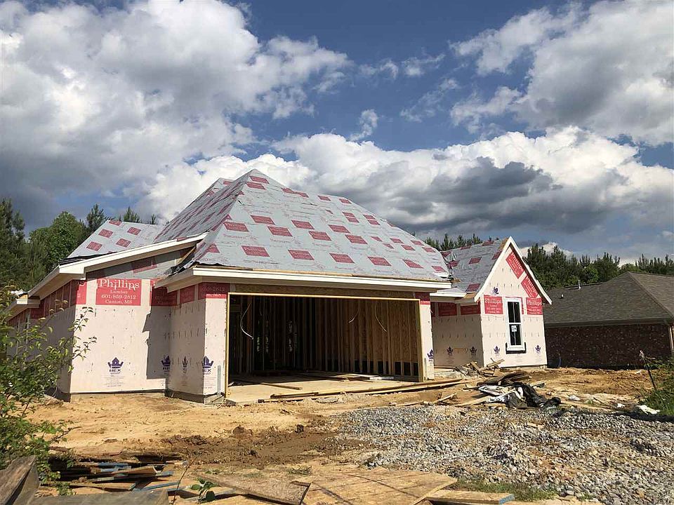 2nd image of 513 Huntington Dr