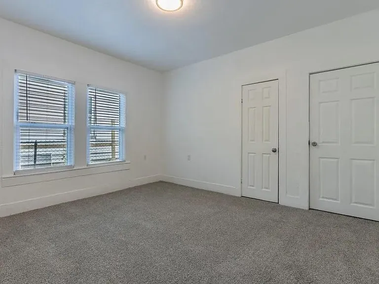 2329 Connor Ave — Photo 12