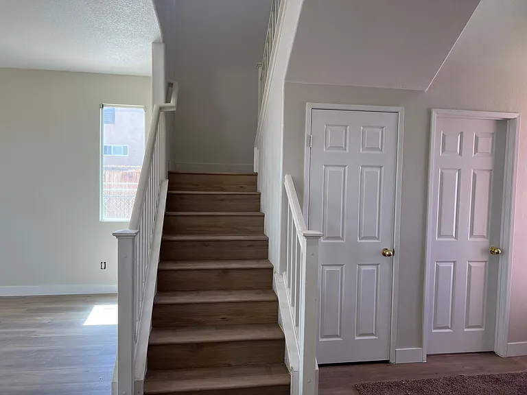 15015 Lexington St — Photo 6