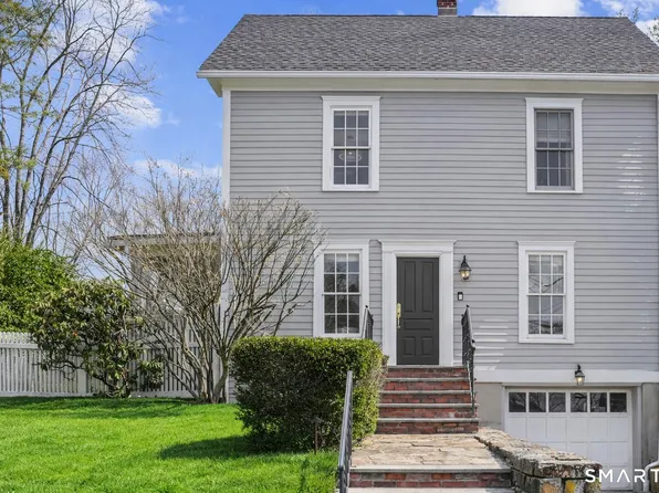 26 Taylor Place, Fairfield, CT 06890