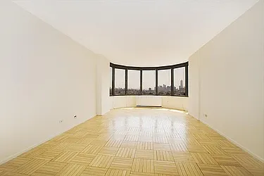 Rented by RELO REDAC INC.