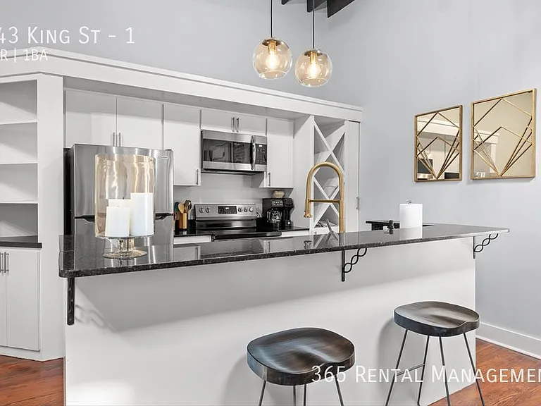343 King St #1 — Photo 13