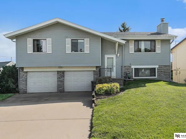 10605 Laurel Ave, Omaha, NE 68134