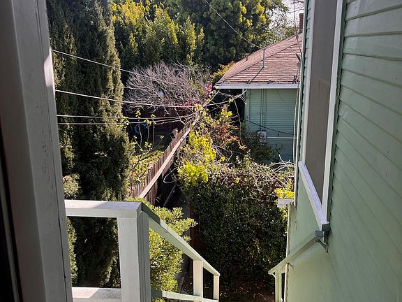 2nd image of 903 Obispo Ave