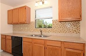 3rd image of 423 Keanahalululu Ln