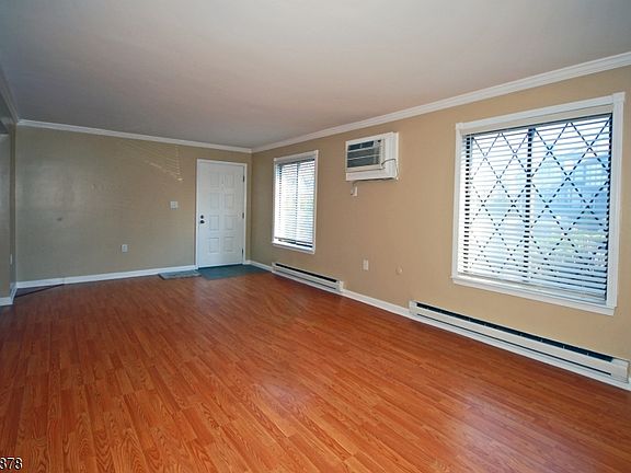 3rd image of 76 E Farm Rd #E