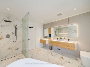 8 Hollylane Dr, Markham, ON L6C 2K1