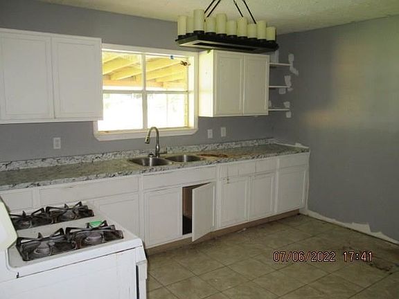 4th image of 1406 W Talmadge St