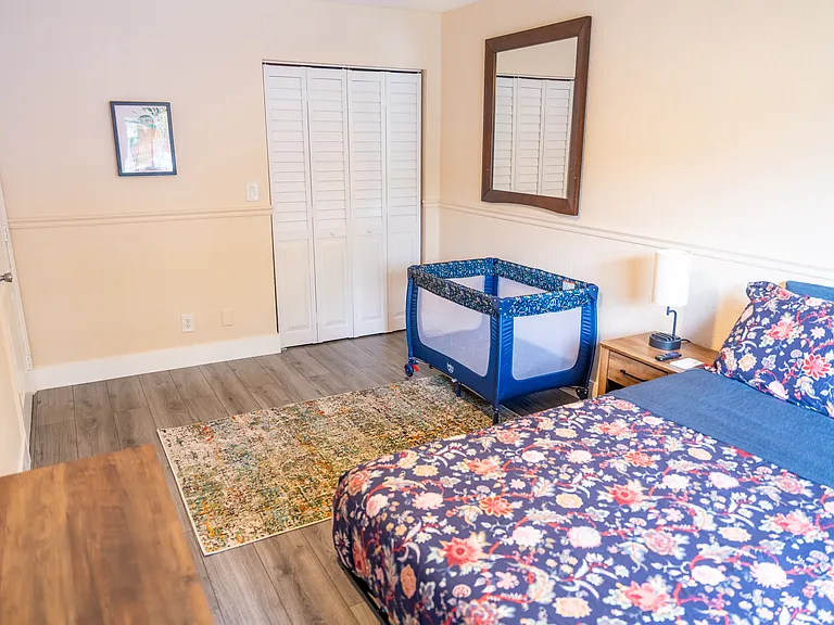 1506 SW 28th Ter — Photo 41