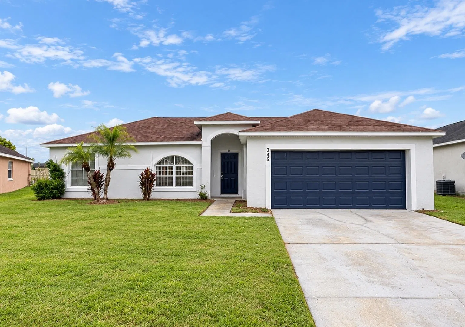 345 Aylesbury Court Kissimmee FL 34758 - 1 — Photo 2