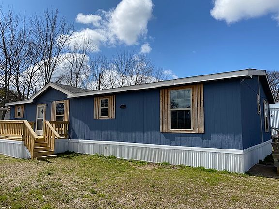 2nd image of 309 Jones Cir