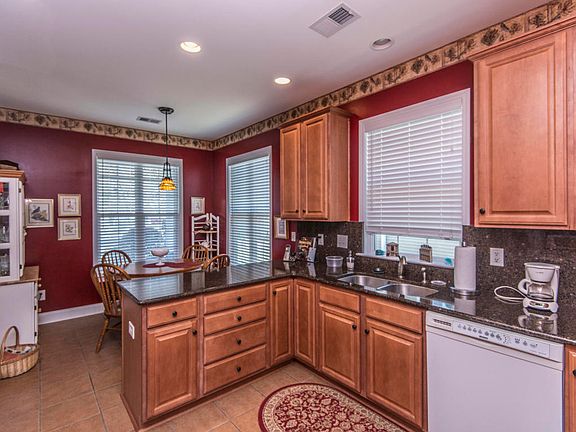 3rd image of 9151 Delancey Cir