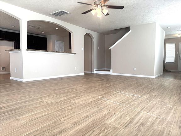 5th image of 2231 Tandy Park Way