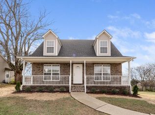 2729 Mollys Ct, Spring Hill, TN 37174